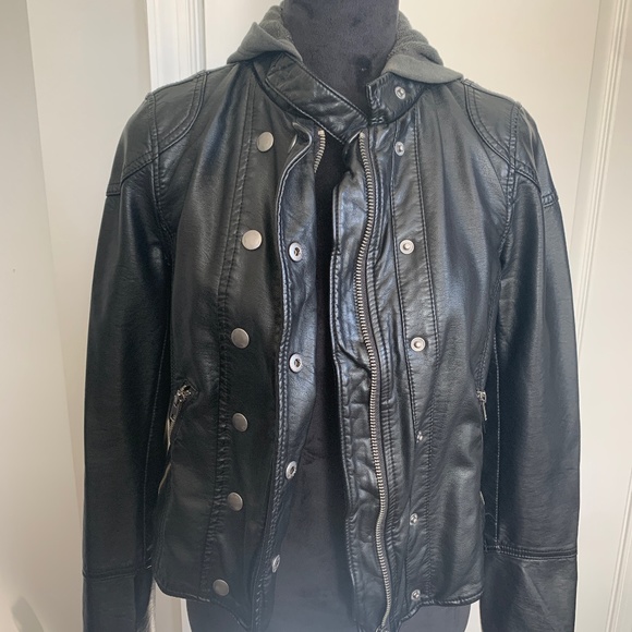 Vegan Leather jacket with hoodie - Picture 1 of 4